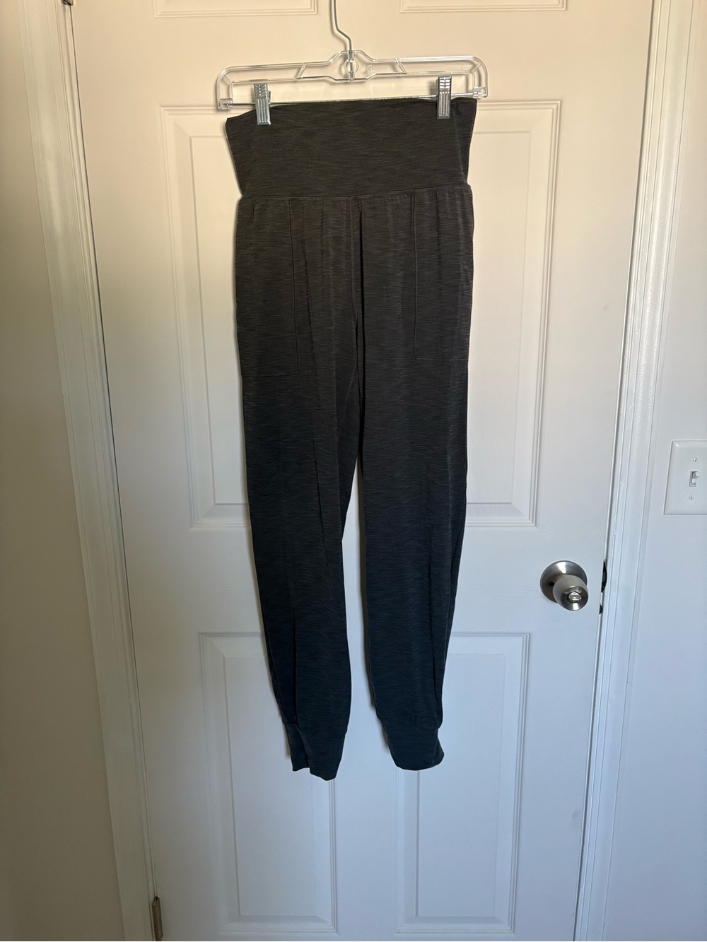 Athleta High Waist Salutation Jogger Pants - Charcoal Gray - Size Small